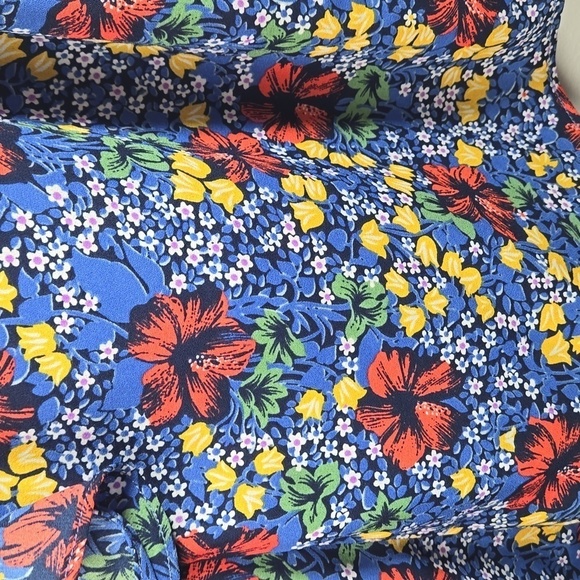 Ann Taylor Floral Top - Picture 3 of 5
